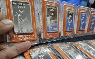 Giá bạc hôm nay 14-11: Duy trì mốc cao, mỗi kg bạc vượt 56 triệu đồng