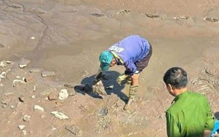 Vụ phát hiện hài cốt dưới ao cá: Công an truy tìm tung tích nạn nhân là nữ giới