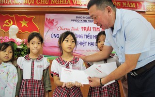 Trái tim miền Trung trao nhiều suất quà ý nghĩa tại xã Nam Phước, Đà Nẵng