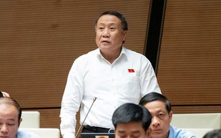 Xe taxi phải trang bị ghế ngồi trẻ em, đại biểu Quốc hội đề xuất gì?