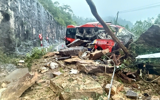 Tổn thất lớn vì sạt lở ở miền Trung