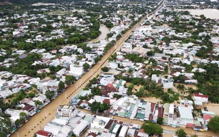 Khánh Hòa: 24 giờ tới lũ rút chậm, đã có 8 người chết, mất tích, 19 người bị thương