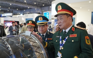 Bộ Quốc phòng Việt Nam thúc đẩy hợp tác quốc phòng tại Dubai Airshow 2025