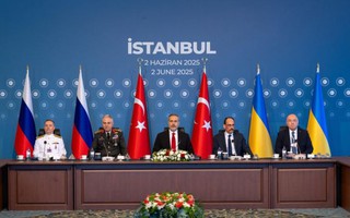 Ukraine tấn công rát, Nga dứt khoát về đàm phán