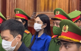 Hình ảnh bất ngờ sau phiên toà xét xử hoa hậu Thùy Tiên