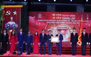 Trường ĐH Khoa học Xã hội và Nhân văn nhận Huân chương Lao động hạng Nhất