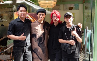 Sắc màu Phạm Anh Khoa ở Dân tôi ca

