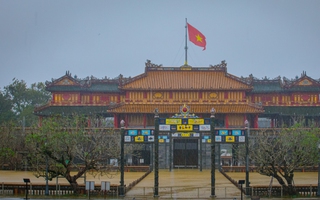 Ảnh đẹp trong tuần: Những bức ảnh ấn tượng về cờ Tổ quốc