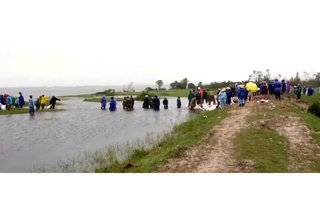 Hà Tĩnh: Vỡ đê bao Hồ Moong mỏ sắt Thạch Khê