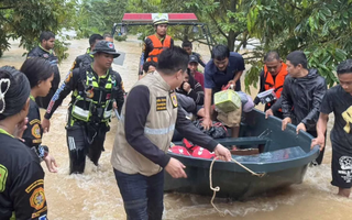 Lũ lụt tấn công Campuchia, Thái Lan