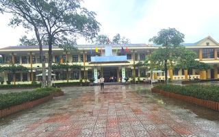 Phó Hiệu trưởng Đỗ Thị Hồng Huế xin nghỉ ốm sau ít ngày trở lại trường