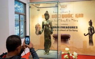 Cận cảnh 19 bảo vật quốc gia lần đầu trưng bày tại Đà Nẵng