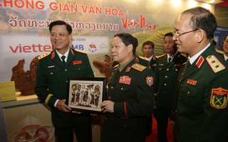 Khai mạc hội chợ Việt Nam - Lào 2025: Thắt chặt hữu nghị, mở rộng hợp tác