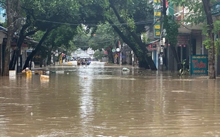 Ngập sâu trong lũ lịch sử, Đông Đắk Lắk ít nhất 7 người chết, 2 người mất tích