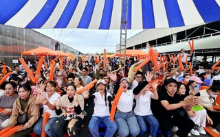 Người lao động vui hết mình tại chương trình "Công xưởng hạnh phúc"