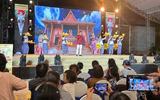 Nghệ sĩ Nhà hát Cao Văn Lầu tạo ấn tượng đẹp tại TP HCM