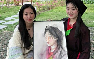 Chân dung màu nước - sự soi chiếu qua những tấm gương của Nguyễn Thu Hà