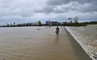 Gia Lai họp khẩn, yêu cầu sơ tán dân trong đêm vì nước sông dâng cao
