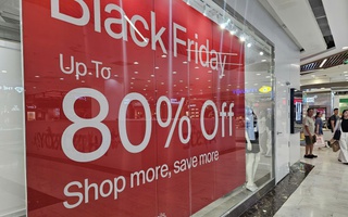 Nhiều người tiêu dùng "lắc đầu" với Black Friday