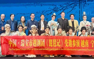 "Tỳ bà ký" toàn nữ - kịch Trung Hoa tạo ấn tượng mạnh với khán giả Ninh Bình