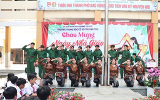 Nhiều trường học ở TP HCM thông báo hoàn tiền BHYT cho học sinh