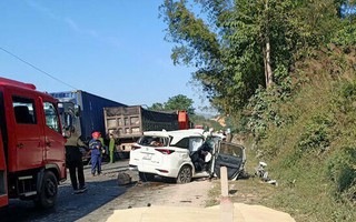 Xác định nguyên nhân vụ tai nạn ô tô 7 chỗ tông xe đầu kéo, 4 người chết