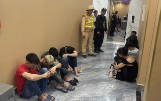 Đột kích quán karaoke, phát hiện đường dây mua bán dâm