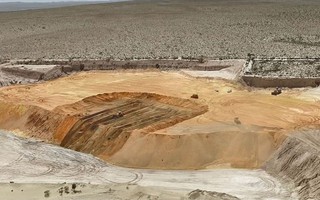 Đất hiếm - Cuộc chiến "vàng công nghiệp"(*): Những nút thắt cổ chai