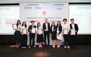 Học bổng AmCham có 7 sinh viên đạt điểm tuyệt đối vòng phỏng vấn bằng tiếng Anh