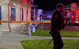 Mỹ: Xả súng kinh hoàng trong tiệc sinh nhật ở California, nhiều người thương vong