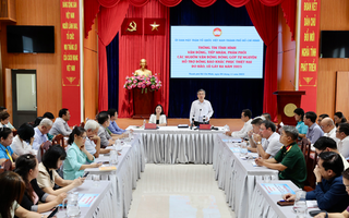 Chuyển cả tấm lòng tới đồng bào bị bão, lũ