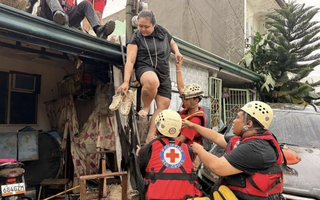 Số người tử vong do bão Kalmaegi ở Philippines tăng vọt