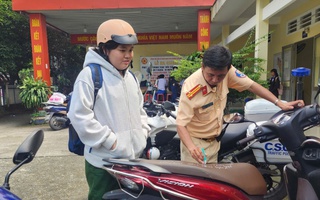 CSGT TP HCM sẽ vào tận trường học để kiểm tra xe máy