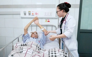 Kịp thời cứu người đàn ông bị đột quỵ, phù não nặng