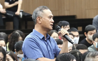 Cựu bí thư Thành ủy Hòa Bình cũ đánh bạc 112 tỉ đồng, thua 7 tỉ đồng nói kinh tế gia đình khó khăn