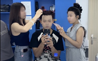 Nghề Idol livestream và những góc khuất ít ai biết