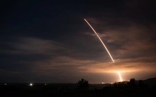 Mỹ phóng "tên lửa tận thế" Minuteman III