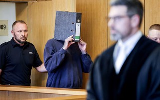 Điều dưỡng Đức sát hại 10 bệnh nhân để "nhẹ việc"