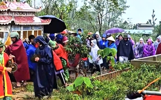 Hà Tĩnh: Nam sinh lớp 9 bị học sinh lớp 11 đánh tử vong