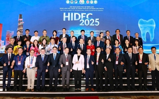 Người nước ngoài đến Việt Nam điều trị răng-hàm-mặt ngày càng nhiều