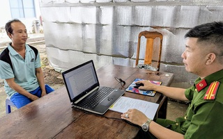 Tạm giữ đối tượng hiếp dâm 2 bé gái cùng xóm