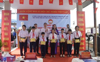 Phó Bí thư Thành ủy TP HCM Nguyễn Phước Lộc dự ngày hội Đại đoàn kết tại xã Long Hải