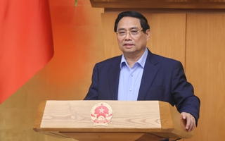 Thủ tướng: Bão lũ, mưa lớn liên tiếp ảnh hưởng nặng nề đến đời sống người dân 