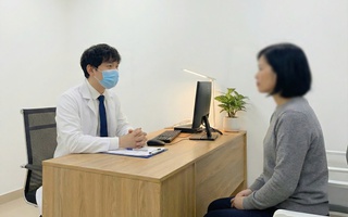 Tự chữa bệnh bằng mẹo dân gian, một phụ nữ bị suy thận nặng