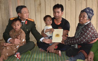 Lãnh đạo Công an Đà Nẵng thăm gia đình đôi vợ chồng mất tích hơn nửa tháng