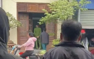 Hai người đàn ông tử vong trong căn nhà với tư thế bất thường