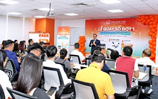 Hanwha Life công bố khách hàng trúng thưởng đợt đầu chương trình khuyến mại “Đồng Hành Vững Bước”