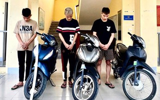 Vô cớ hành hung người khác rồi chiếm đoạt luôn xe máy của nạn nhân