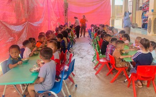 Dự án “Nuôi em - Nghệ An”: Dừng nấu ăn cho các em vì không có kinh phí