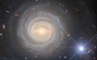 Phát hiện "UFO" lỗ đen lao thẳng về phía Trái Đất